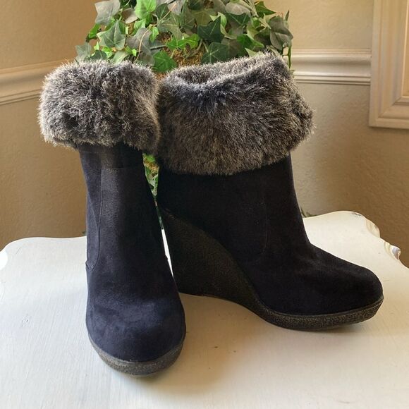 Zigi Soho Gabriel Faux Fur Fold Over Black Suede Wedge Ankle Boots Size 7.5 New - Picture 2 of 15